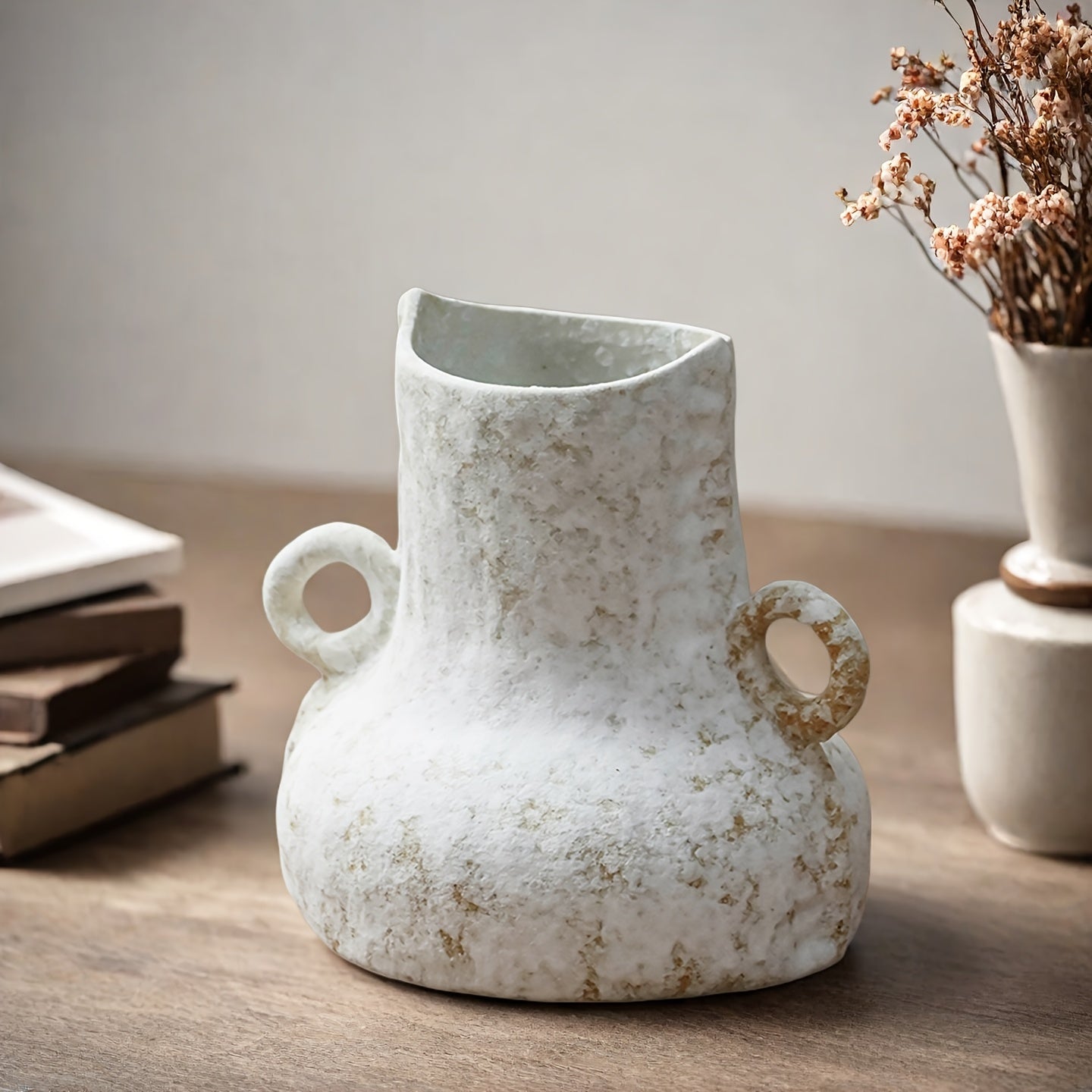 A Rustic Ceramic Vase Suitable for Fresh Or Artificial Flowers, Perfect for Decorating The Living Room, Bedroom, Study, Or As a Home Decor Piece | Vintage Style Vase