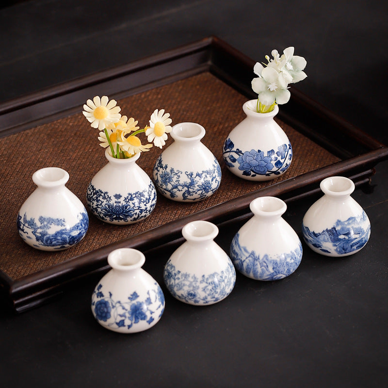 A Set of 8 Mini Vintage Blue And White Porcelain Vases, Creatively Designed for Desktop Decoration, Suitable for Home, Office, Or Party Decor, Making It an Ideal Holiday Gift