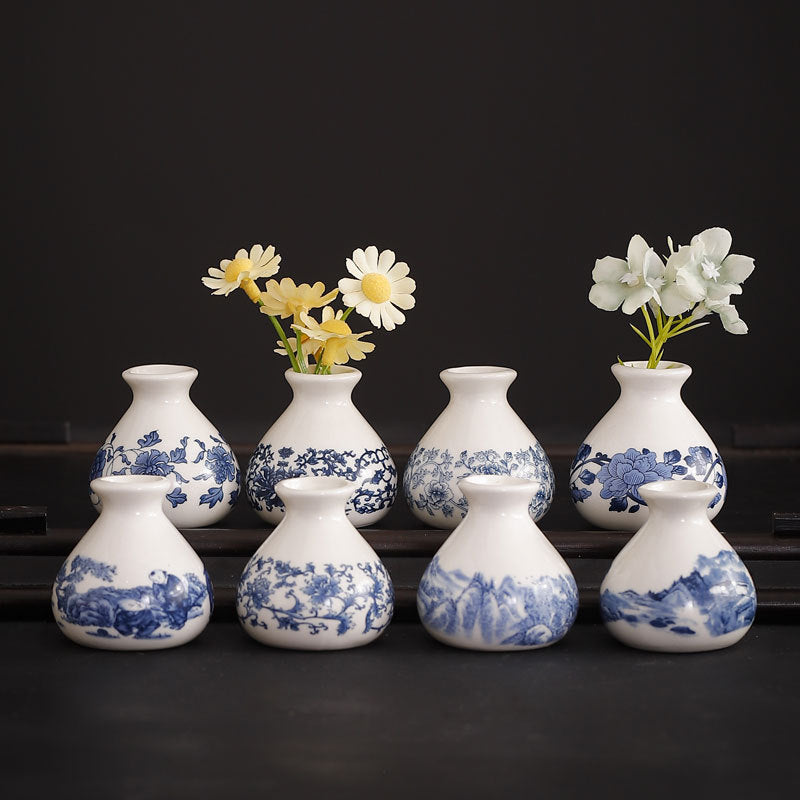 A Set of 8 Mini Vintage Blue And White Porcelain Vases, Creatively Designed for Desktop Decoration, Suitable for Home, Office, Or Party Decor, Making It an Ideal Holiday Gift